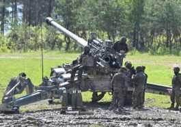 Quels Sont Les Puissants Obusiers M777 De 155 Mm Livrés