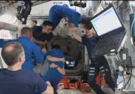 Samantha Cristoforetti "plonge" Dans La Station Spatiale : Sa Nouvelle