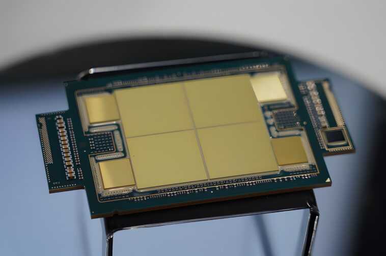 Intel pourrait apporter ses processeurs à 56 cœurs aux stations de travail 1 Intel Pourrait Apporter Ses Processeurs à 56 Cœurs Aux Stations