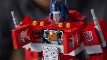 Lego Optimus Prime se transforme sans avoir à reconstruire 18 Lego Optimus Prime Se Transforme Sans Avoir à Reconstruire