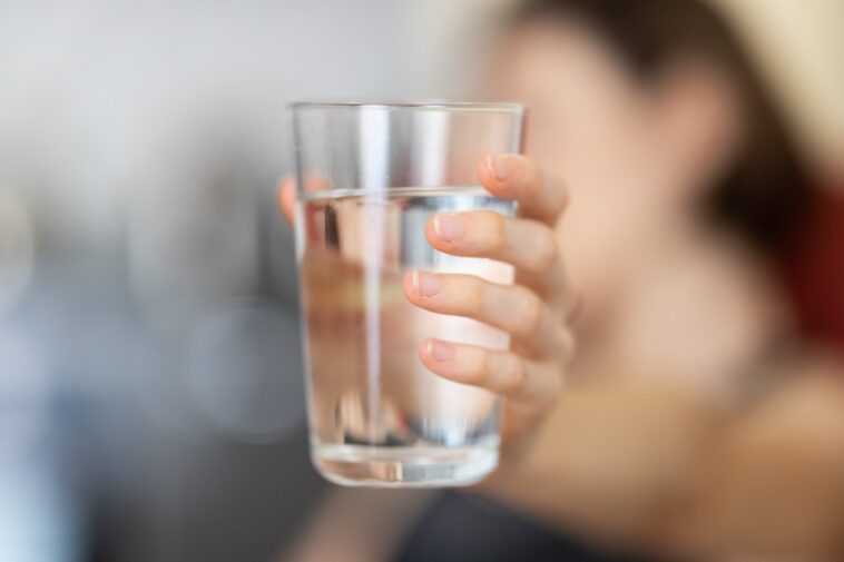 Cet appareil de la taille d'une valise transforme l'eau de mer en eau potable d'une simple pression sur un bouton 1 Cet Appareil De La Taille D'une Valise Transforme L'eau De