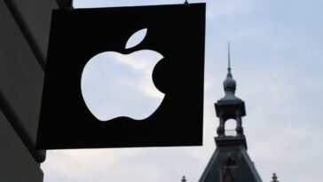 Les dirigeants d'Apple montrent un casque VR/AR à bord, signalant des progrès avancés 22 Les Dirigeants D'apple Montrent Un Casque Vr/ar à Bord, Signalant