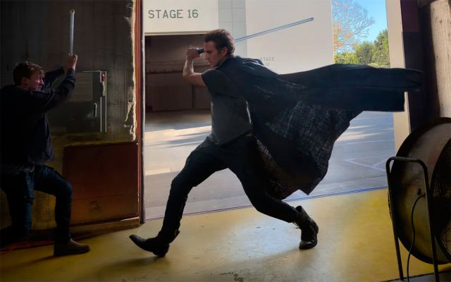 Obi-Wan Kenobi : voici comment Hayden Christensen s'entraîne en Dark Vador au sabre "Être" 2 Obi-Wan Kenobi : voici comment Hayden Christensen s