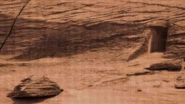 Sur Mars a découvert une ouverture qui ressemble à un portail extraterrestre 23 Sur Mars A Découvert Une Ouverture Qui Ressemble à Un