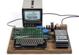 Un Apple 1 Signé Par Steve Wozniak Est Mis Aux Enchères
