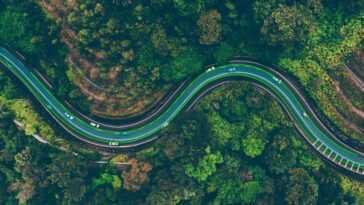 La première route américaine qui charge les véhicules électriques pendant qu'ils conduisent sera prête l'année prochaine 22 La Première Route Américaine Qui Charge Les Véhicules électriques Pendant