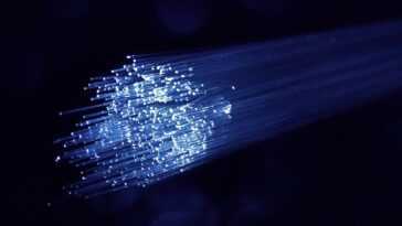 Des chercheurs japonais brisent une autre vitesse de données avec un transfert de fibre optique de 1,02 pétabits par seconde 12 Des Chercheurs Japonais Brisent Une Autre Vitesse De Données Avec
