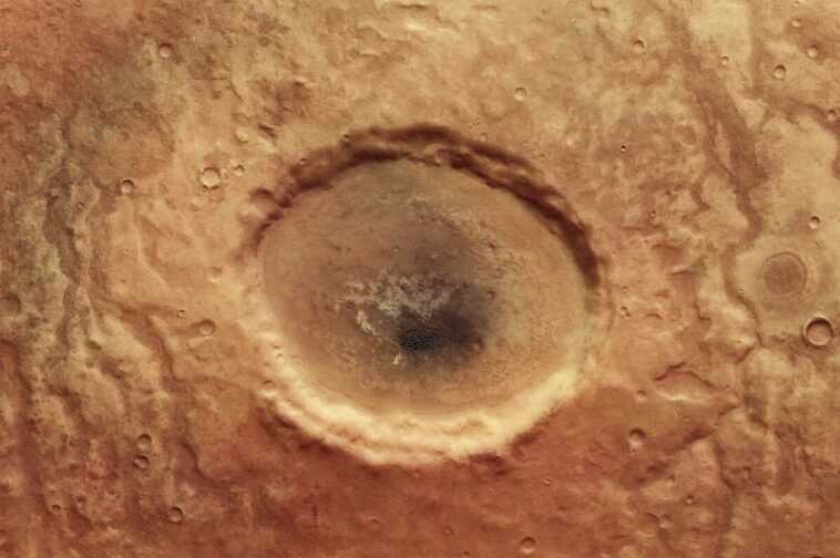 Un cratère géant en forme d'œil immortalisé sur Mars : il était autrefois entouré de rivières 1 Un Cratère Géant En Forme D'œil Immortalisé Sur Mars : Il