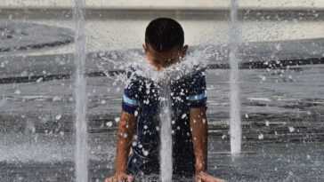 Parce qu'il fait plus chaud à Milan qu'à Naples 29 Parce Qu'il Fait Plus Chaud à Milan Qu'à Naples
