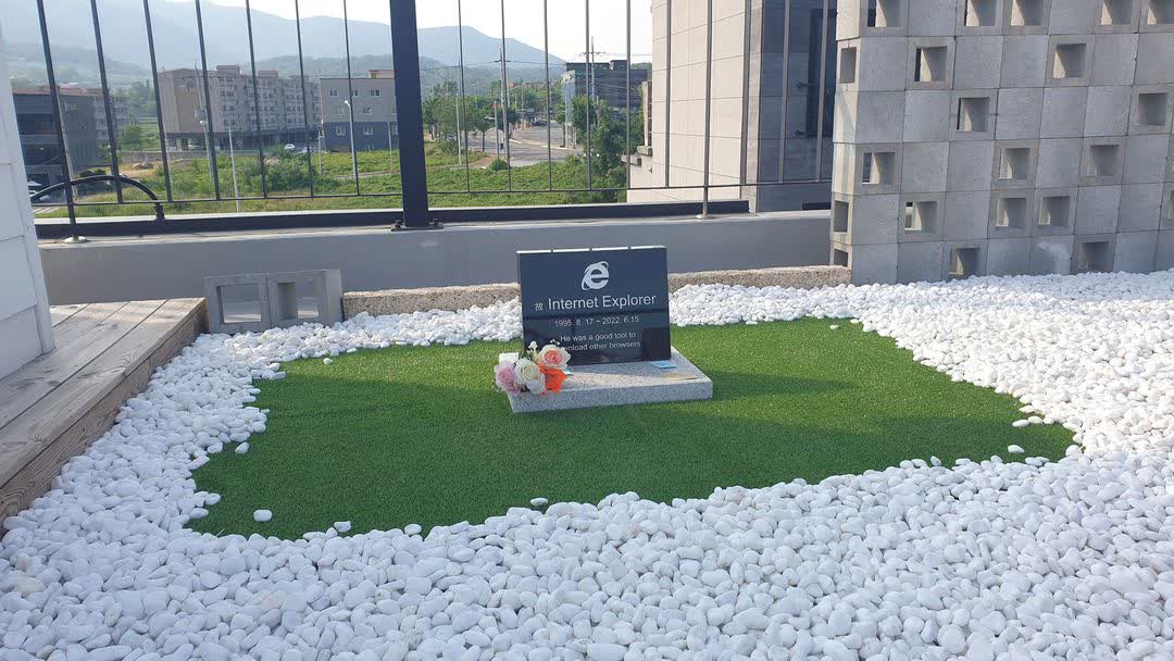 Un Sud-Coréen paie 330 dollars pour une pierre tombale marquant la mort d'Internet Explorer 3 1655726946 404 Un Sud Coreen paie 330 dollars pour une pierre tombale marquant