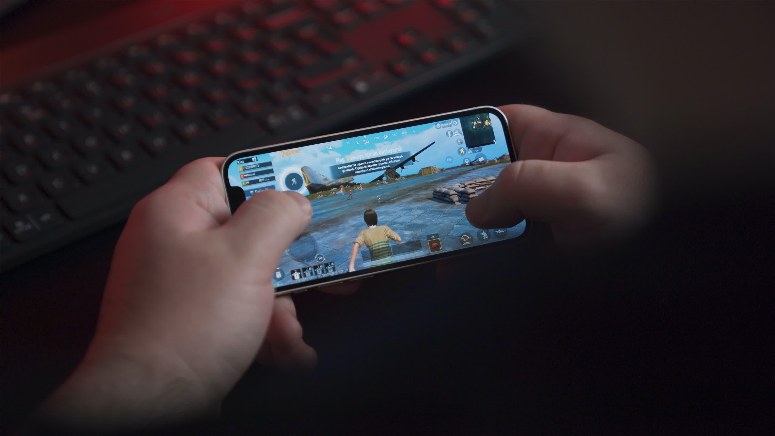 Arm vise à créer des graphiques mobiles "Immortel-est" 3 Arm vise a creer des graphiques mobiles quotImmortel estquot