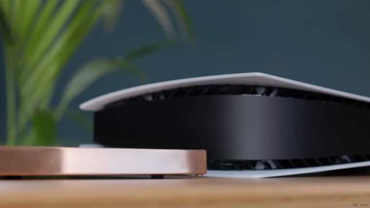 La PlayStation 5 refroidie à l'eau personnalisée mesure moins d'un pouce d'épaisseur 1 La Playstation 5 Refroidie à L'eau Personnalisée Mesure Moins D'un