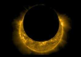 Magnifique éclipse Solaire Dans L'espace : Images Captées Par La
