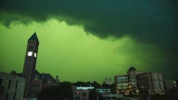 Le ciel du Dakota du Sud s'est teinté d'une couleur verte incroyable et apocalyptique : que s'est-il passé ? 25 Le Ciel Du Dakota Du Sud S'est Teinté D'une Couleur