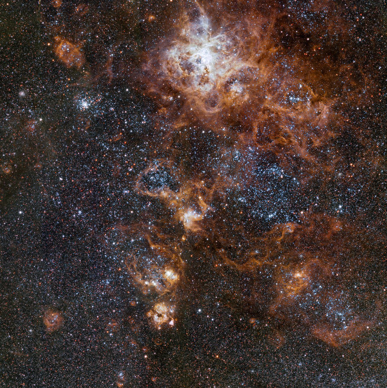 Premier trou noir dormant découvert aux portes de la Voie lactée : il n'est pas né d'une supernova 3 La nébuleuse de la tarentule où le trou noir a été identifié. Crédit : ESO