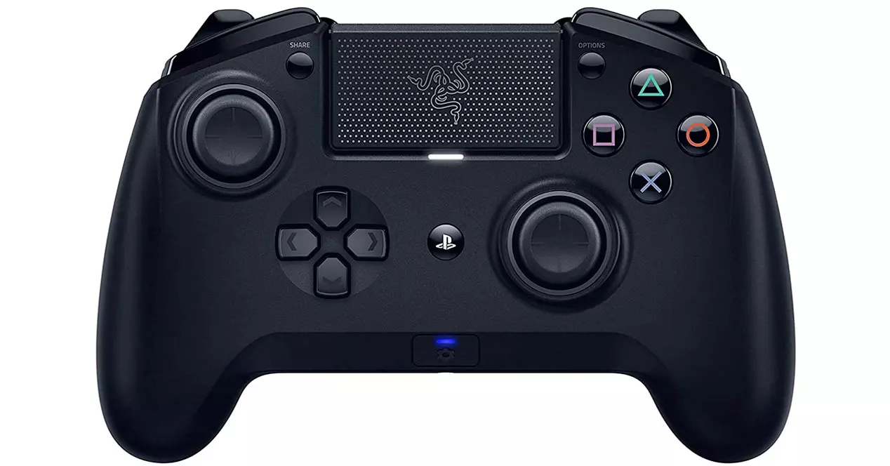 4 manettes compatibles PS5 qui surpassent votre DualSense 5 Razer Raiju.