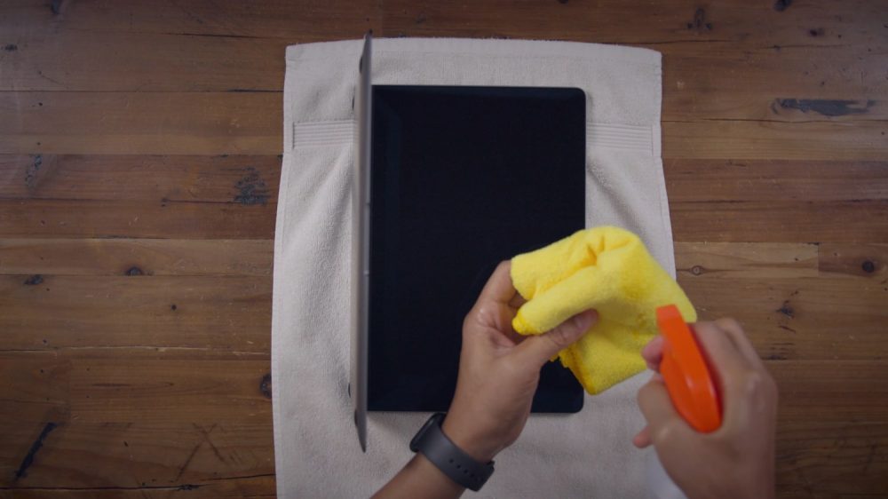 Comment nettoyer lecran de votre MacBook WHOOSH conseils plus