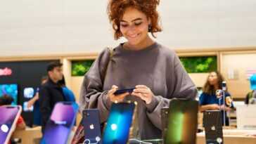 Les résultats d'Apple au troisième trimestre 2022 montrent que l'iPhone crée (juste) un nouveau record 13 Les résultats d'Apple au troisième trimestre 2022 montrent que l'iPhone crée (juste) un nouveau record