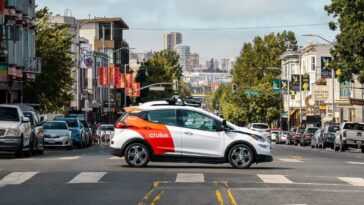 Une petite flotte de robotaxis Cruise a bloqué les rues de San Francisco sans raison apparente 19 Une Petite Flotte De Robotaxis Cruise A Bloqué Les Rues
