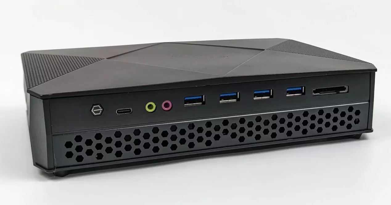 Cet ordinateur est plus petit qu'une Xbox Series S et embarque SteamOS 3 SteamPC.
