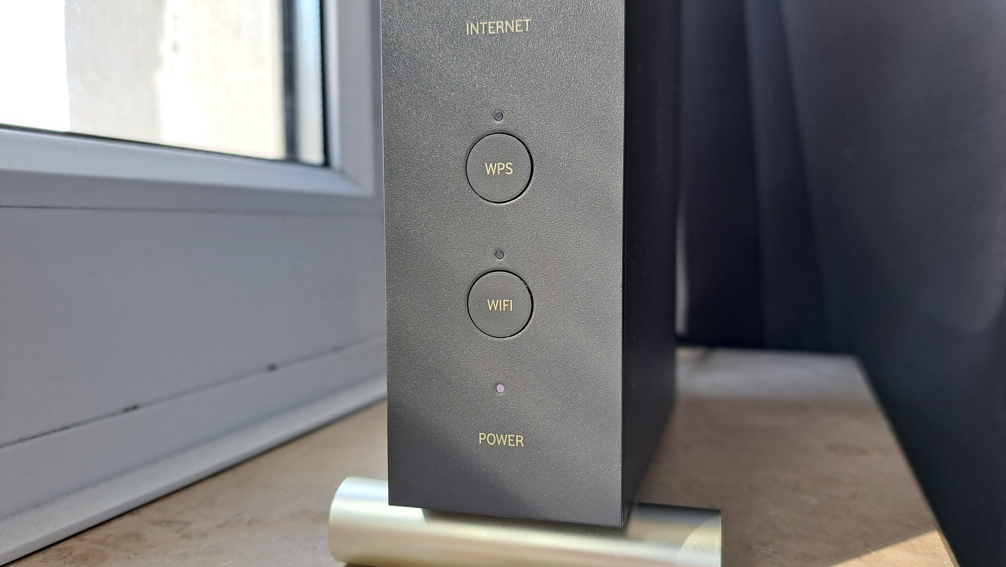 1659695415 226 Cable Fritzbox 6690 contre Station Vodafone Le meilleur routeur