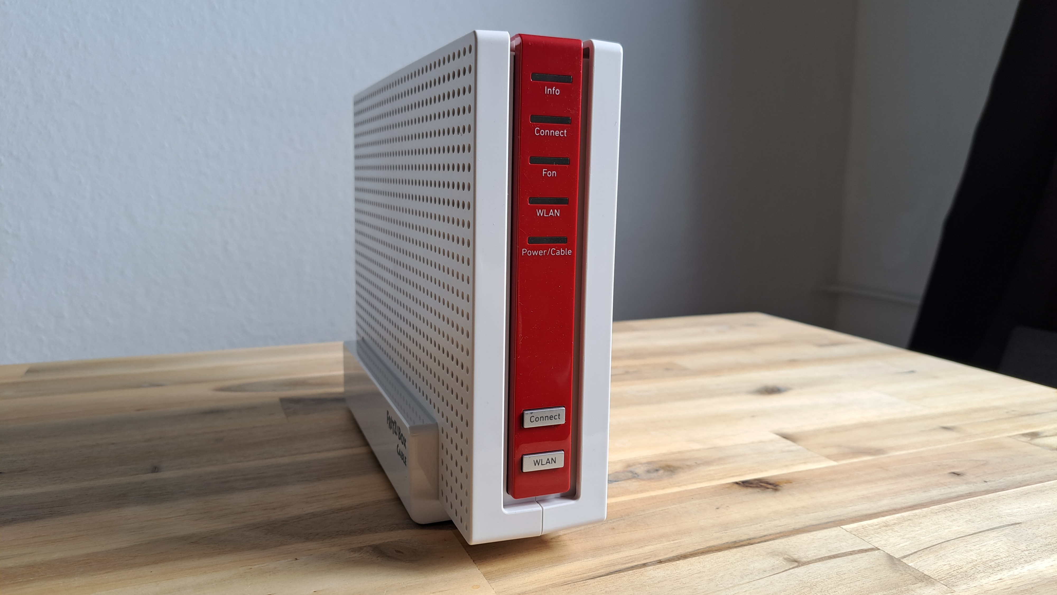1659695416 204 Cable Fritzbox 6690 contre Station Vodafone Le meilleur routeur