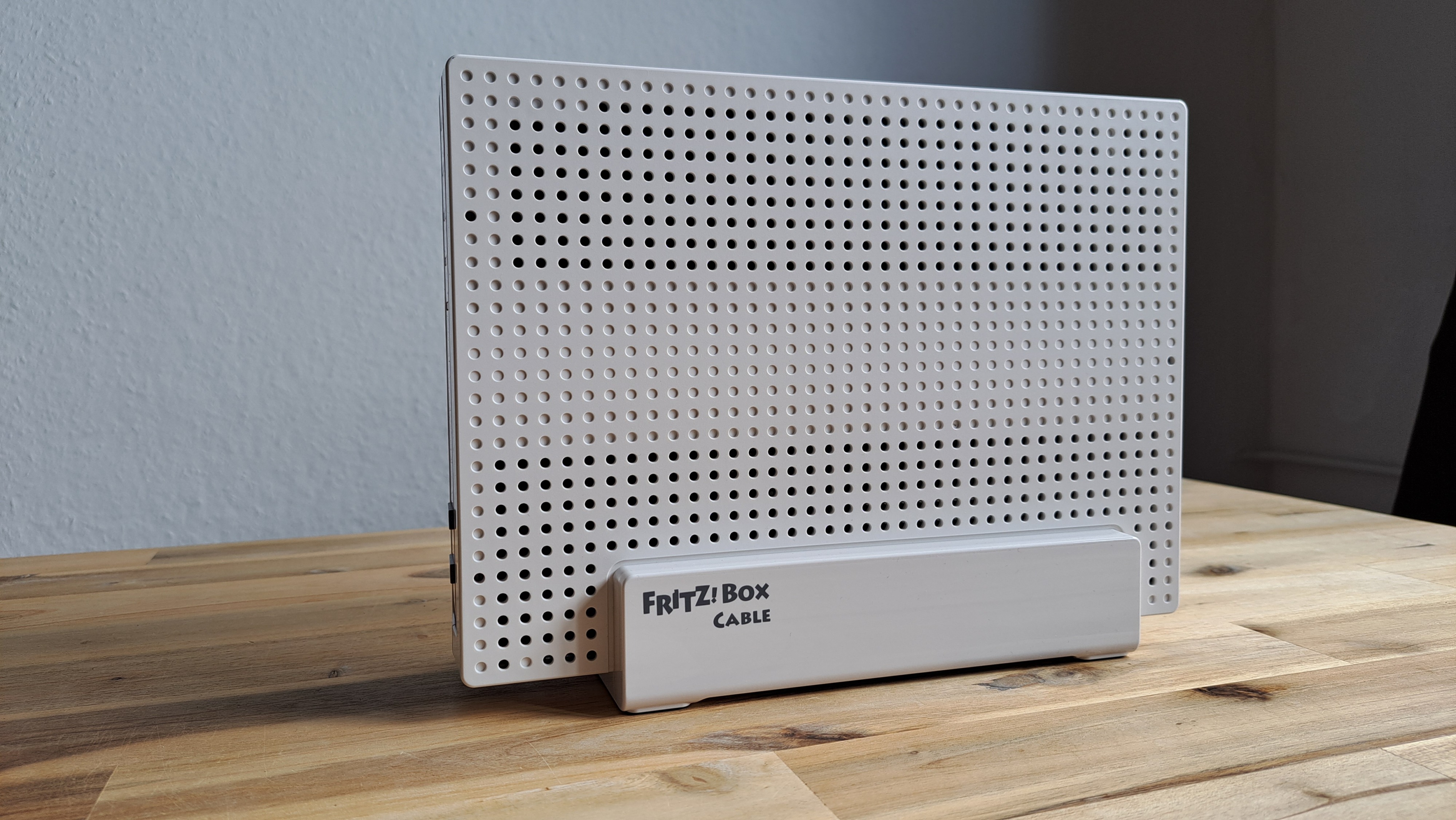 1659695422 358 Cable Fritzbox 6690 contre Station Vodafone Le meilleur routeur