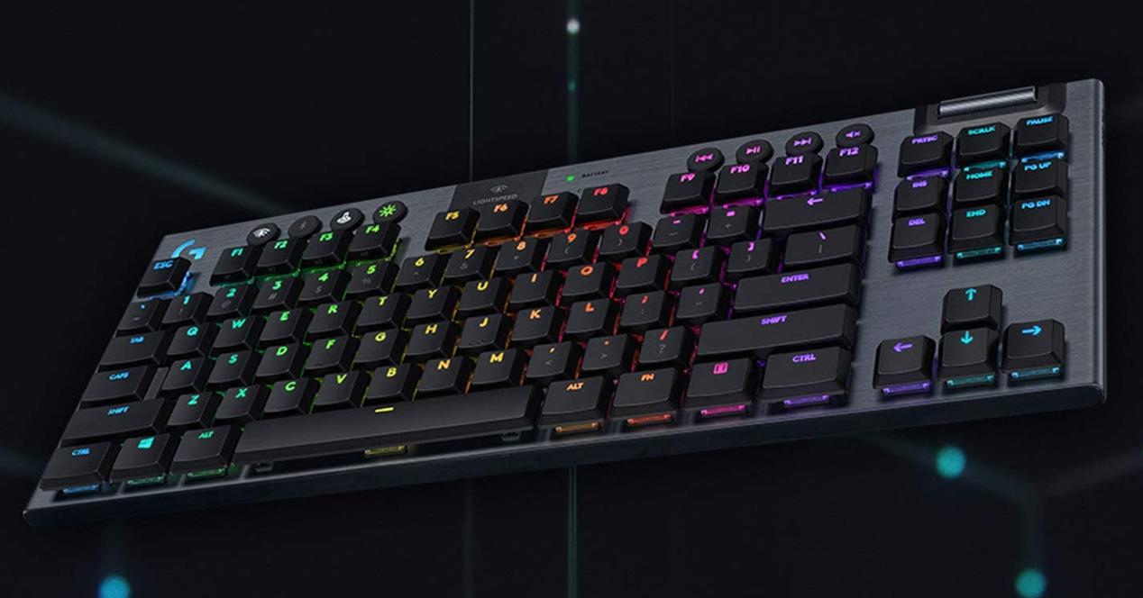 3 claviers mécaniques avec Ñ que vous pouvez acheter 5 Logitech G915 TKL LIGHTSPEED