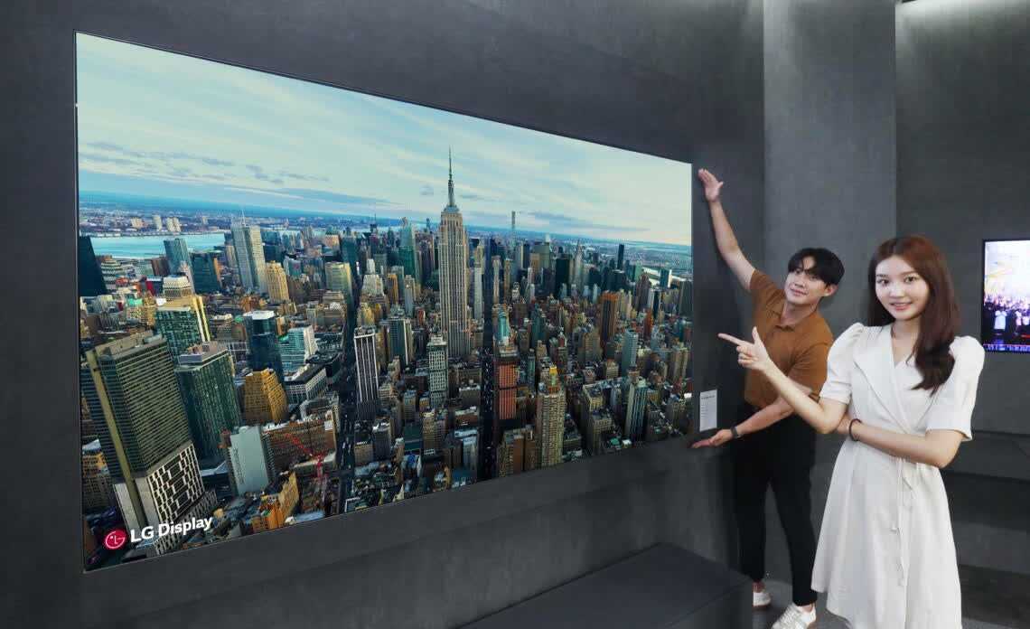 LG Display dévoile un panneau OLED de 97 pouces qui crée ...