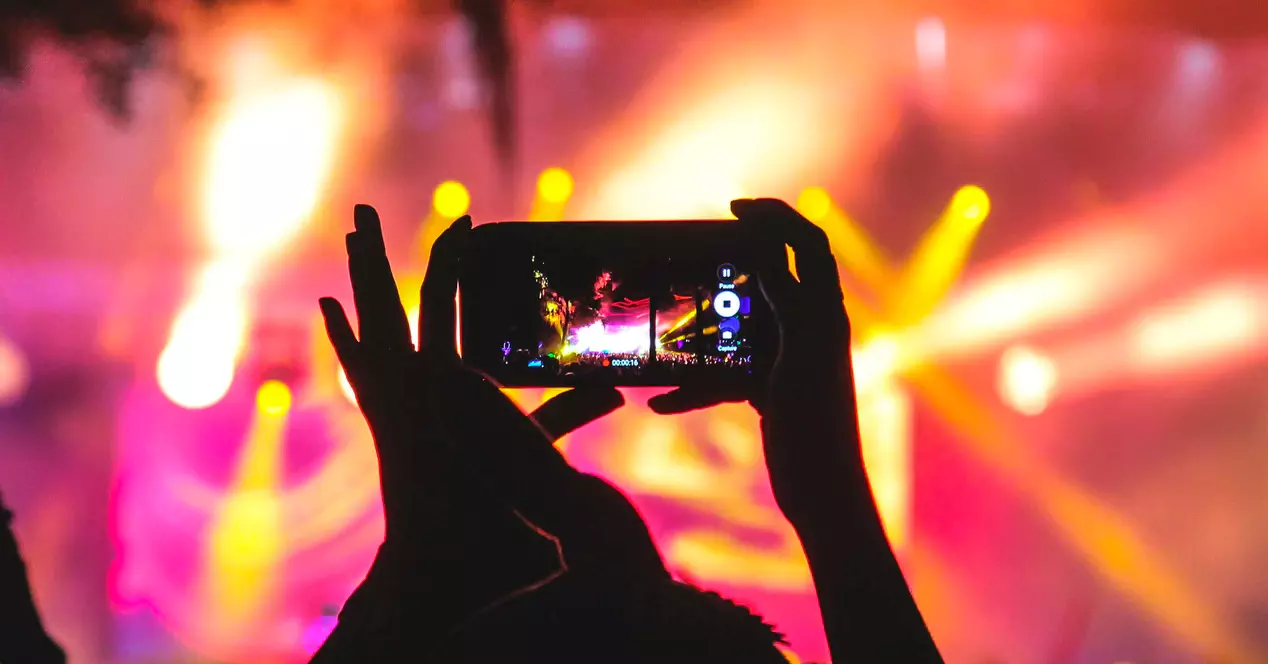 Comment demander le Chèque Culturel de 400 euros : sur quoi pouvez-vous le dépenser ? 3 Histoires Instagram Musique