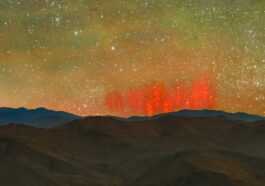 Des Esprits Rouges Spectaculaires Illuminent Le Désert Du Chili :