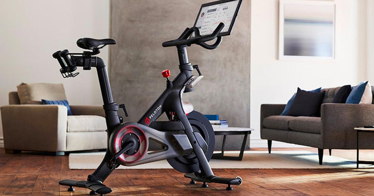 Mettez-vous en forme : 5 vélos stationnaires avec des fonctions intelligentes 5 vélo peloton.jpg