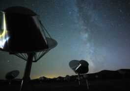 L'observatoire Radio Enregistre Les Signaux Du Satellite Voyager Lancé Il