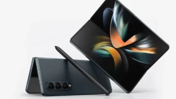 How to Take a Screenshot on Samsung Galaxy Z Fold 4 (with Long Screenshot)