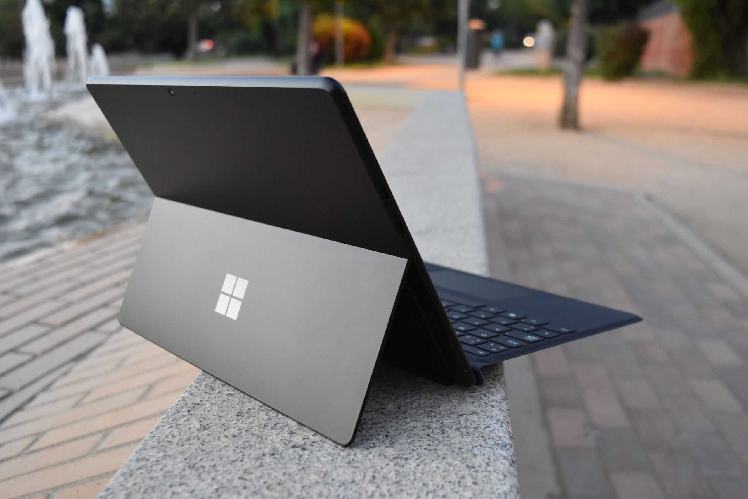 Microsoft Prévoit D'unifier Surface Pro Et Surface Pro X Sous