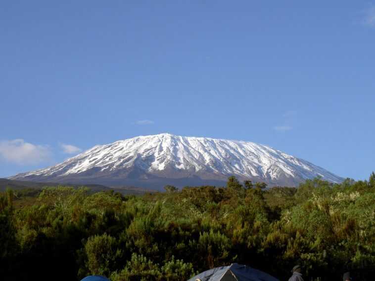 Le mont Kilimandjaro dispose désormais d'une connectivité Internet haut débit 1 Le Mont Kilimandjaro Dispose Désormais D'une Connectivité Internet Haut Débit