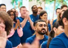 Le règlement du procès de 30 millions de dollars d'Apple pour la recherche de sacs d'employés a été approuvé