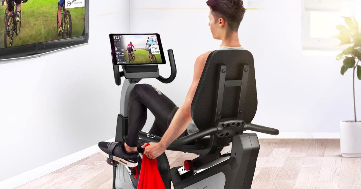 Mettez-vous en forme : 5 vélos stationnaires avec des fonctions intelligentes 2 Sportstech ES600
