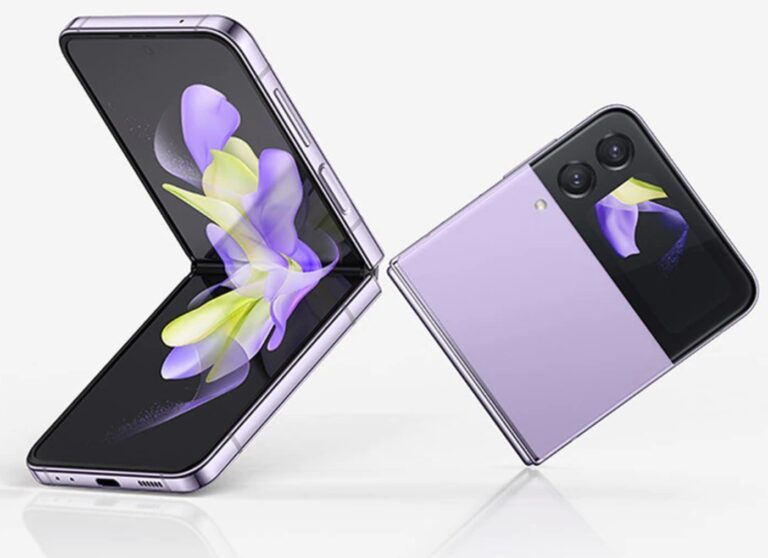 Retourner les téléphones portables avec WhatsApp : avec la famille dans un groupe de discussion 6 Beau et extrêmement compact : le Samsung Galaxy Z Flip 4. (Photo : Samsung)