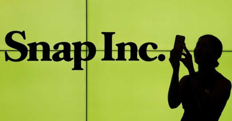 Snap va licencier 20% de ses effectifs en raison du ralentissement et de la concurrence d'Apple 1 Snap va licencier 20% de ses effectifs en raison du ralentissement et de la concurrence d'Apple