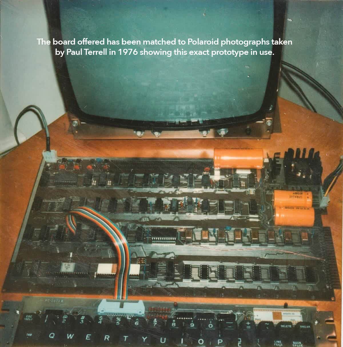 Un prototype d'ordinateur Apple-1 utilisé par Steve Jobs vendu aux enchères pour près de 700 000 $ 2 Un prototype dordinateur Apple 1 utilise par Steve Jobs vendu