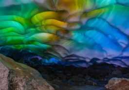 Parce Que Les Grottes De Glace Arc En Ciel Sont Merveilleuses Mais