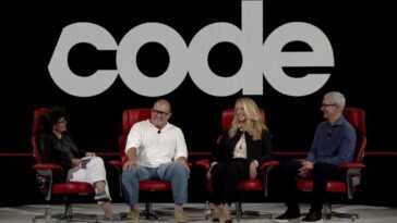Tim Cook, Jony Ive et Laurene Powell Jobs parlent de l'héritage de Steve Jobs, de la conception de Tesla et bien plus encore 25 Tim Cook, Jony Ive et Laurene Powell Jobs parlent de l'héritage de Steve Jobs, de la conception de Tesla et bien plus encore