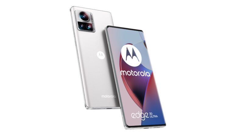 Motorola Edge 30 Ultra : attendez une minute, c'est le prix absolu ! 3 L'Edge 30 Ultra en blanc