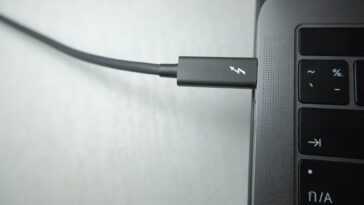 Intel fait la démonstration de Thunderbolt 80 Gbps, correspondant aux performances USB4 2.0 17 Intel Fait La Démonstration De Thunderbolt 80 Gbps, Correspondant Aux