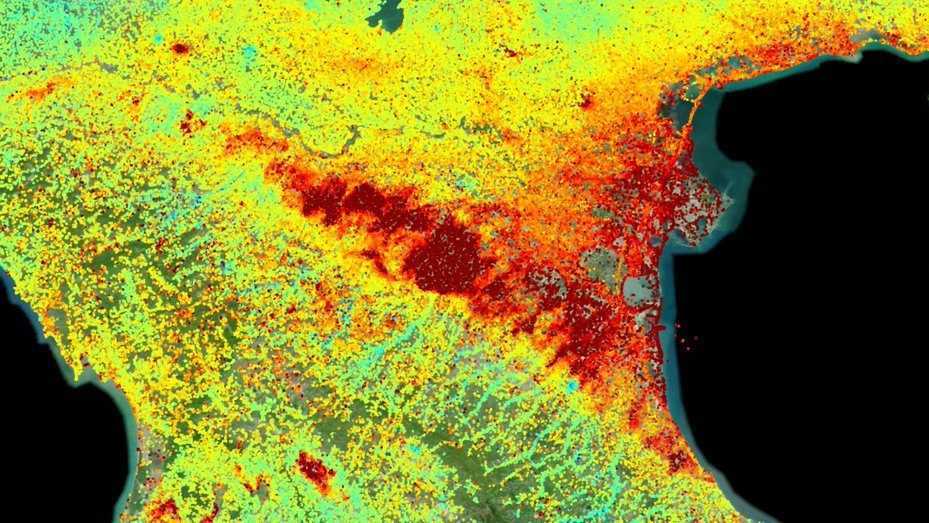 L'est De La Vallée Du Pô S'enfonce De 5 Millimètres