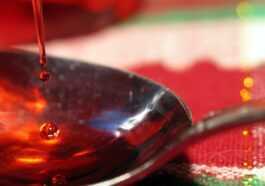 La FDA dit de ne pas essayer le défi TikTok de cuisiner du poulet à NyQuil 45 La Fda Dit De Ne Pas Essayer Le Défi Tiktok