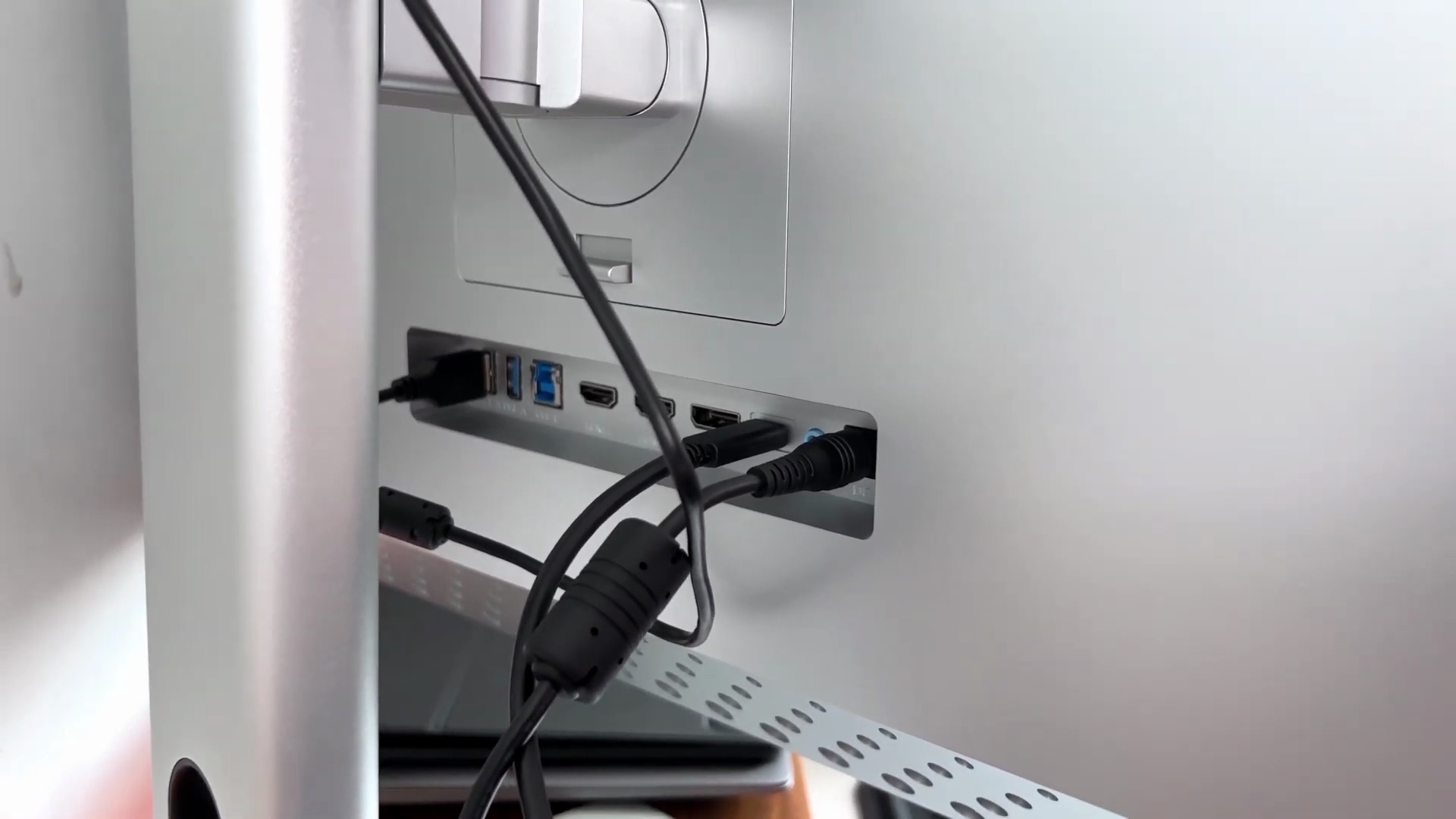 Pratique: moniteur d'affichage ALOGIC Clarity 4K UHD [Video]