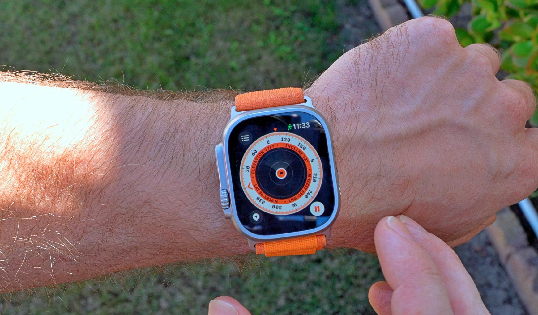 Apple Watch Ultra compass