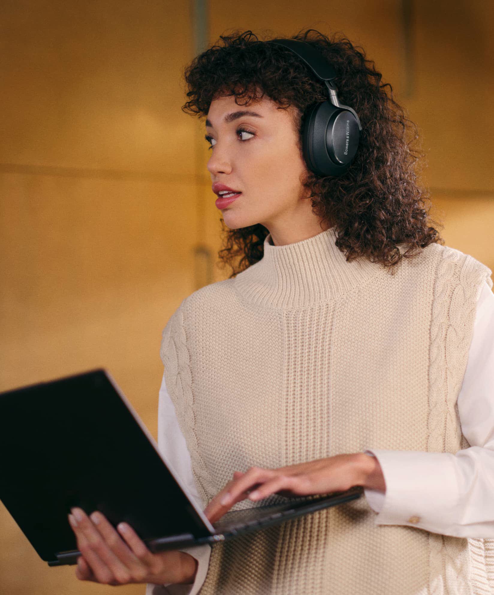 Bowers & Wilkins lance un casque sans fil haut de gamme Px8 2 Bowers Wilkins lance un casque sans fil haut de